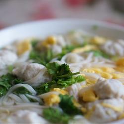 鱼丸鸡蛋面的做法[图]