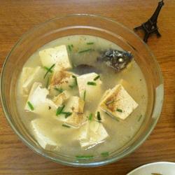 鲫鱼豆腐汤的做法[图]