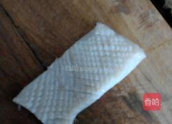 西芹鱿鱼花的做法图解3