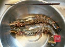 油焖对虾的做法图解1