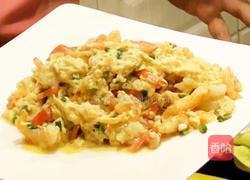 蟹肉虾仁滑蛋的做法图解4