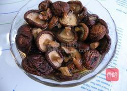 香菇栗子炊饭的做法图解2