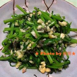 小鱼干蒜拌空心菜的做法[图]