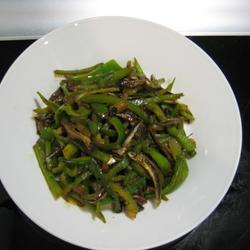 豆豉炒青椒小鱼干的做法[图]