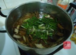 韭菜香菇米粉汤的做法图解7