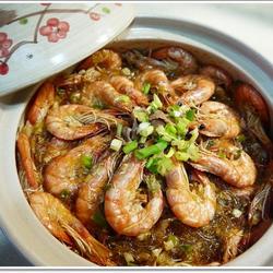 鲜虾肉片粉丝煲的做法[图]