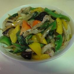 彩椒炒肉丝的做法[图]