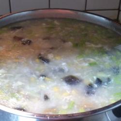 皮蛋高丽菜瘦肉粥的做法[图]