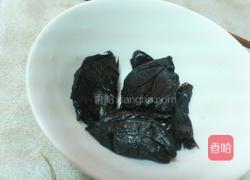 黑蒜什锦炒面的做法图解3