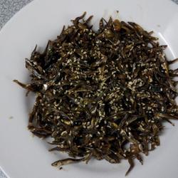 酱炒小鱼干的做法[图]