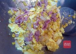 黄金泡菜炒饭的做法图解4