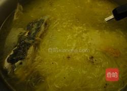 乌鱼米粉汤的做法图解3