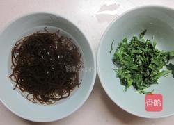 塔香麻油水云煎蛋的做法图解2