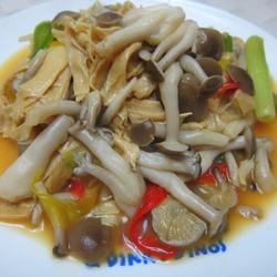 生豆皮清炒菇菇的做法[图]