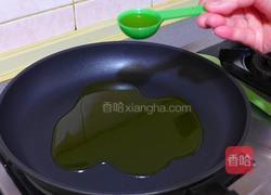 机冷压橄榄油的做法图解2