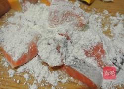 鲑鱼南瓜烤盘料理的做法图解2