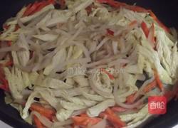 素菜榨菜烧豆皮的做法图解1