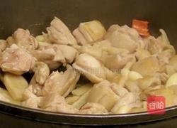 老酒干锅鸡的做法图解3