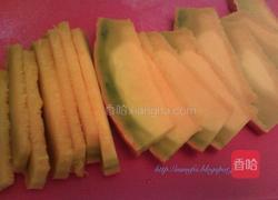 洋葱蒸南瓜的做法图解1