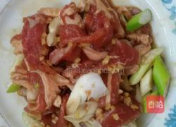 肉片炒大椒。的做法图解2