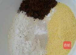 玉米面红糖发糕的做法图解1