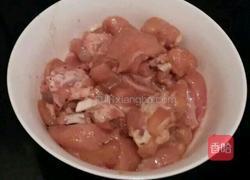 黄焖鸡米饭的做法图解1