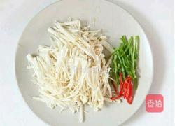 金针炒肥牛的做法图解1