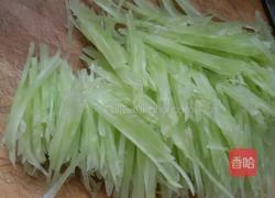 芝麻笋丝。的做法图解3