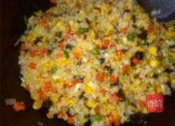 五彩蛋炒饭的做法图解6