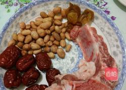 桂圆红枣排骨汤的做法图解1