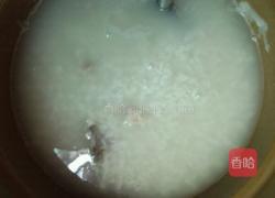 花菇小白菜猪骨粥的做法图解1