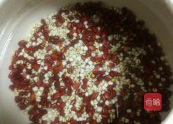 红豆薏米糖水的做法图解3