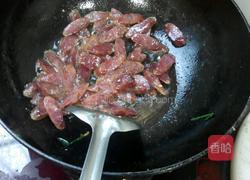 四季豆炒腊肠的做法图解1