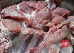 柠檬羊排煲的做法图解1