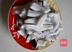 椰孑土鸡汤的做法图解2