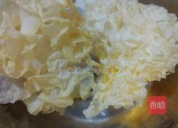 银耳紫薯汤的做法图解1