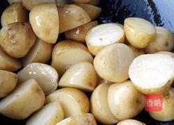 东北酱土豆的做法图解2