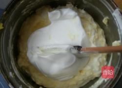 柠檬戚风蛋糕。的做法图解10