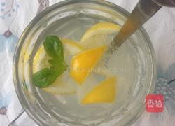 自制蜂蜜柠檬茶的做法图解3