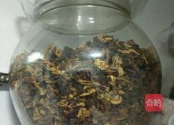 五花肉炒坛子菜酸辣椒茄子干的做法图解1