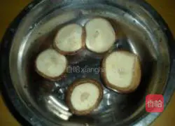 Illustration of how to make vegetarian abalone 3