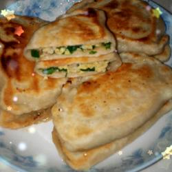 韭菜鱿鱼馅饼的做法[图]