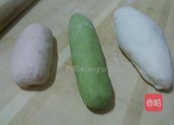 双色饺子的做法图解2