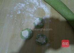 双色饺子的做法图解3