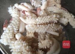 孜然鱿鱼的做法图解1