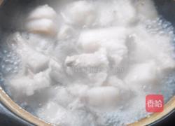 五花肉鱼煲的做法图解3