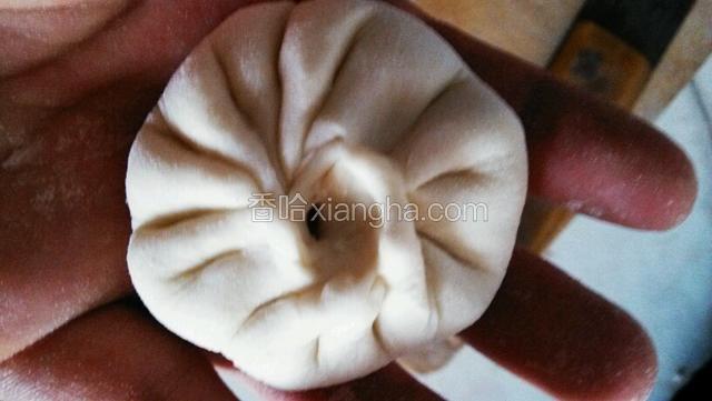 就是这样，把接口处用力捏一下，要捏紧，不然一蒸很容易松开