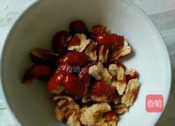 红枣桂圆银耳苟杞粥的做法图解2