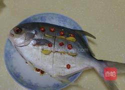 蒸黄鲳鱼的做法图解2