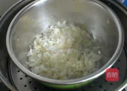 冰糖银耳炖雪梨的做法图解3